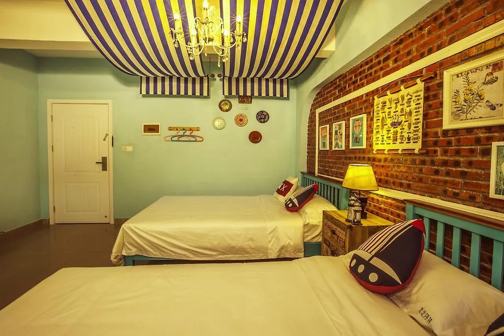 Sanya Stop & Go Boutique Hotel