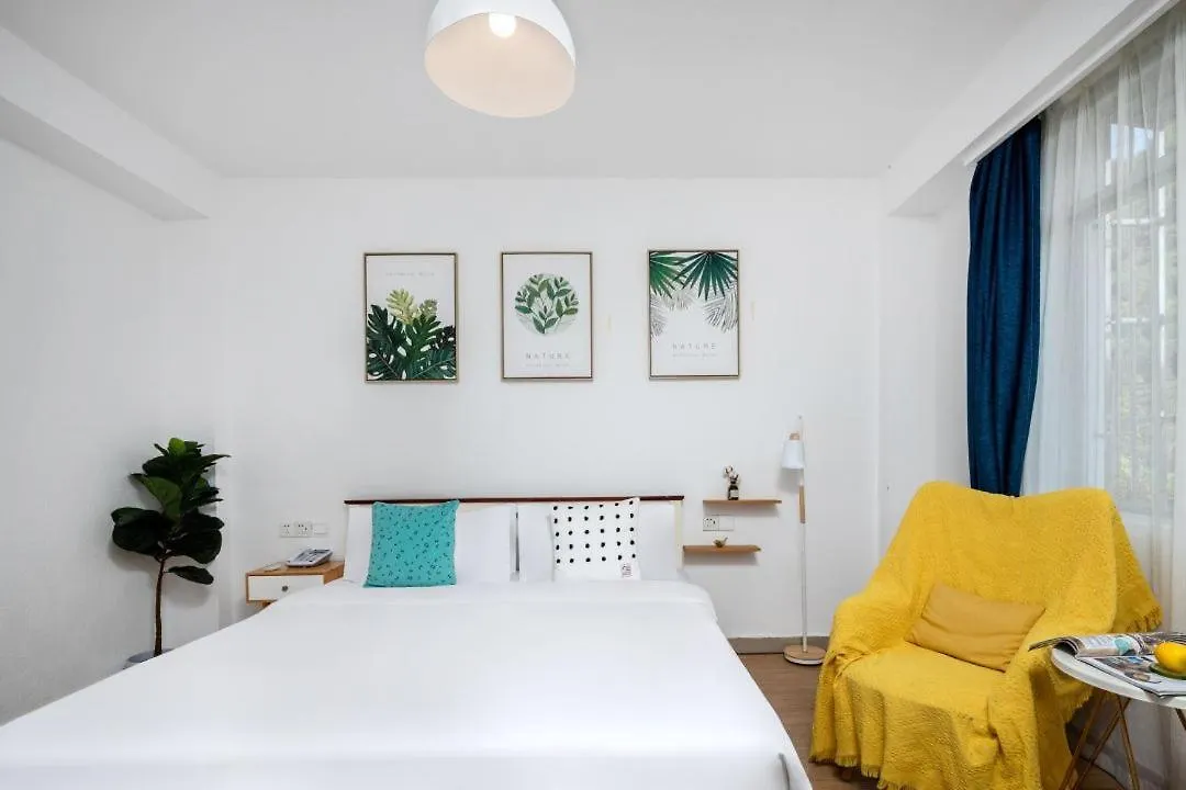 Sanya Stop & Go Boutique Hotel
