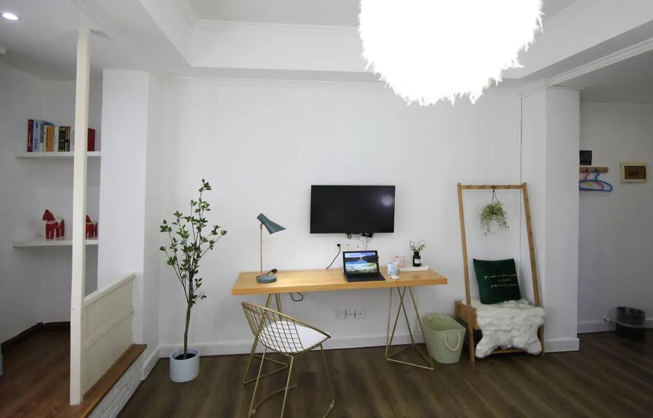 Sanya Stop & Go Boutique Hotel